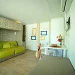 Lido Verbano Village 3* 卡斯特尔图-苏帕提茨诺