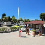 Lido Verbano Village 3* 卡斯特尔图-苏帕提茨诺