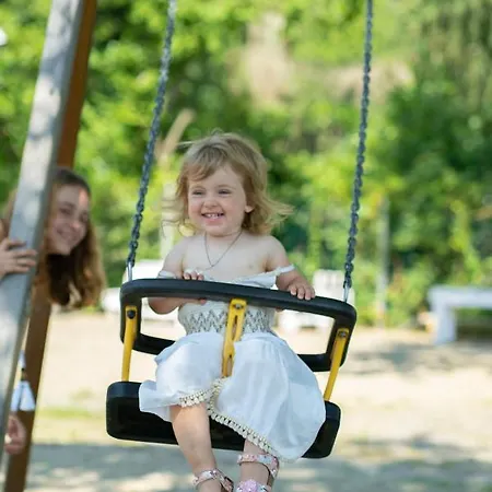 Lido Verbano Village Kamp alanı Castelletto sopra Ticino