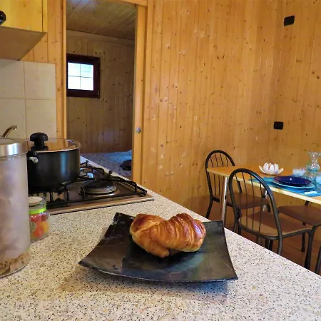 Κάμπινγκ Lido Verbano Village 3*