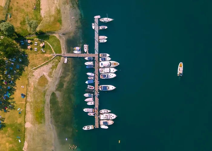 Κάμπινγκ Lido Verbano Village 3*