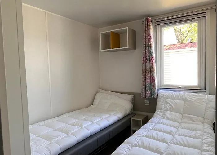 Lido Verbano Village Κάμπινγκ 3*