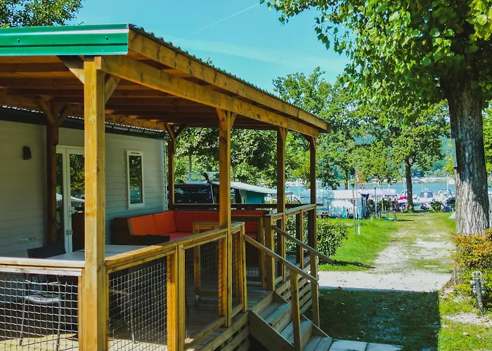 Κάμπινγκ Lido Verbano Village 3*
