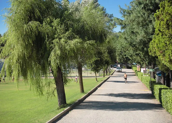 Κάμπινγκ Lido Verbano Village 3*