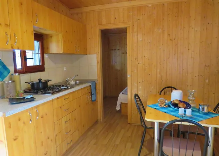 Lido Verbano Village Κάμπινγκ 3*